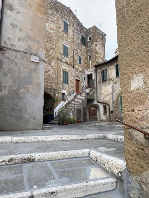 La Sorpresa Sul Bastione With Panoramic Balcony Lägenhet Pitigliano Exteriör bild